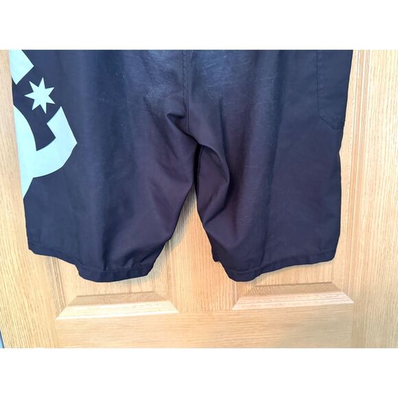 DC Men's Black and White Swim Shorts Trunks Size 38 - Picture 8 of 12